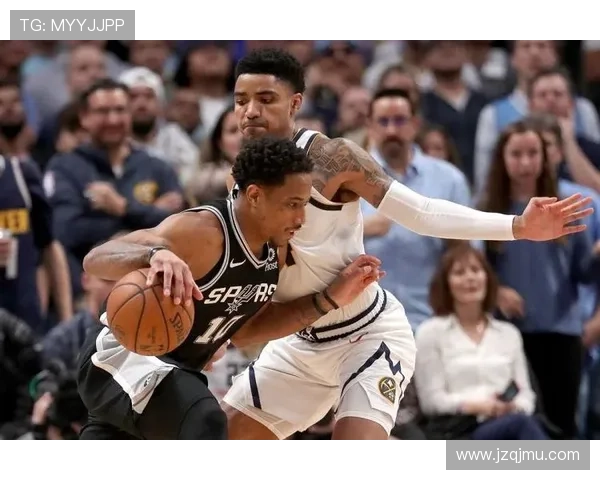 圣诞大战街头篮球联赛（圣诞节投篮视频）sports